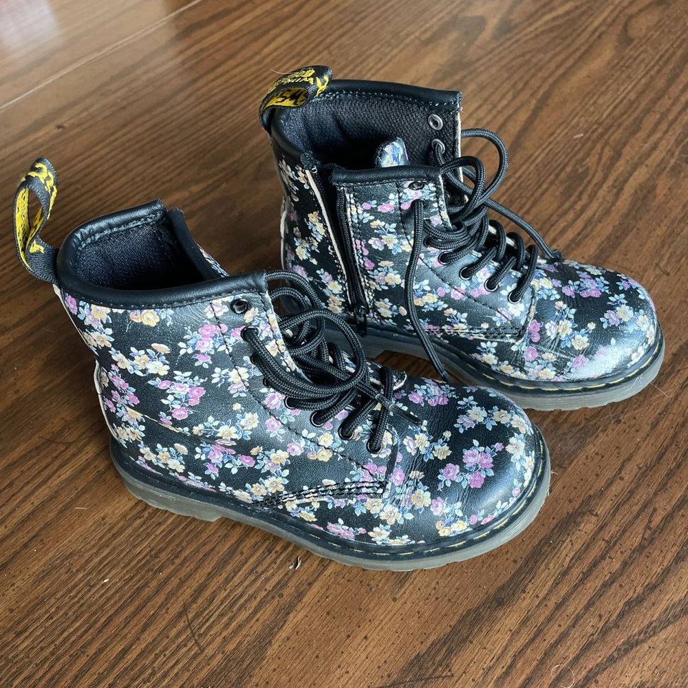 Dr Martens Brooklee Floral Toddler Boots Size 9